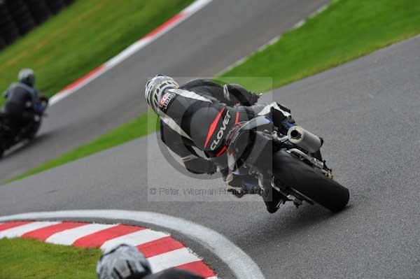 Motorcycle action photographs;cadwell;cadwell park photographs;event digital images;eventdigitalimages;motor racing louth lincolnshire;no limits trackday;peter wileman photography;trackday;trackday digital images;trackday photos