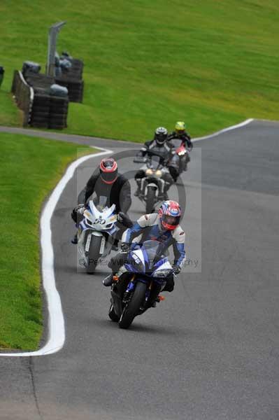 Motorcycle action photographs;cadwell;cadwell park photographs;event digital images;eventdigitalimages;motor racing louth lincolnshire;no limits trackday;peter wileman photography;trackday;trackday digital images;trackday photos