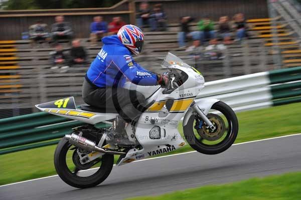Motorcycle action photographs;cadwell;cadwell park photographs;event digital images;eventdigitalimages;motor racing louth lincolnshire;no limits trackday;peter wileman photography;trackday;trackday digital images;trackday photos