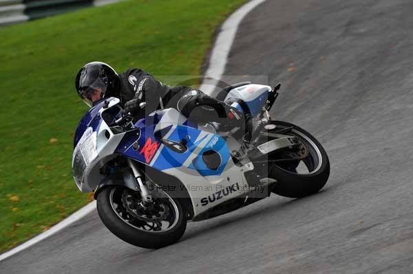 Motorcycle action photographs;cadwell;cadwell park photographs;event digital images;eventdigitalimages;motor racing louth lincolnshire;no limits trackday;peter wileman photography;trackday;trackday digital images;trackday photos