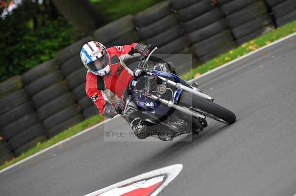 Motorcycle action photographs;cadwell;cadwell park photographs;event digital images;eventdigitalimages;motor racing louth lincolnshire;no limits trackday;peter wileman photography;trackday;trackday digital images;trackday photos