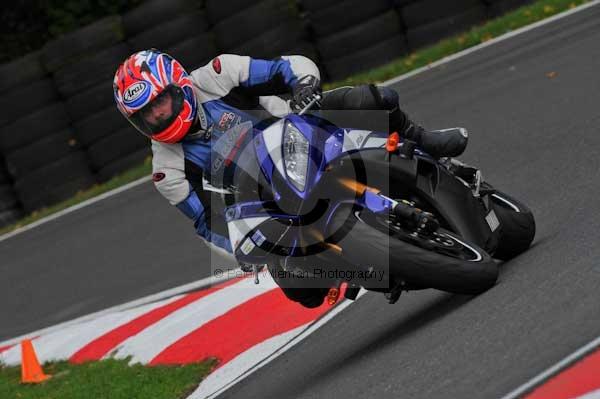 Motorcycle action photographs;cadwell;cadwell park photographs;event digital images;eventdigitalimages;motor racing louth lincolnshire;no limits trackday;peter wileman photography;trackday;trackday digital images;trackday photos