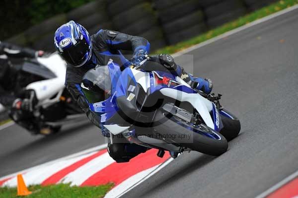 Motorcycle action photographs;cadwell;cadwell park photographs;event digital images;eventdigitalimages;motor racing louth lincolnshire;no limits trackday;peter wileman photography;trackday;trackday digital images;trackday photos
