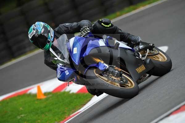 Motorcycle action photographs;cadwell;cadwell park photographs;event digital images;eventdigitalimages;motor racing louth lincolnshire;no limits trackday;peter wileman photography;trackday;trackday digital images;trackday photos