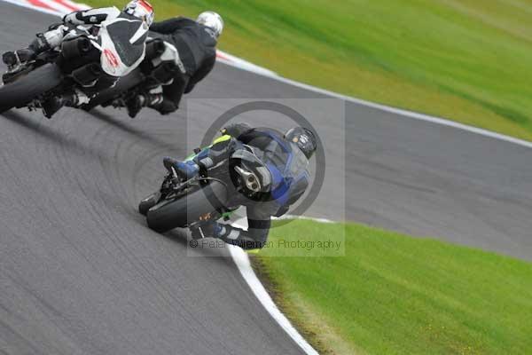 Motorcycle action photographs;cadwell;cadwell park photographs;event digital images;eventdigitalimages;motor racing louth lincolnshire;no limits trackday;peter wileman photography;trackday;trackday digital images;trackday photos