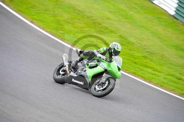 Motorcycle action photographs;cadwell;cadwell park photographs;event digital images;eventdigitalimages;motor racing louth lincolnshire;no limits trackday;peter wileman photography;trackday;trackday digital images;trackday photos