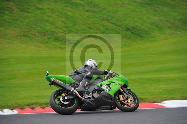 Motorcycle action photographs;cadwell;cadwell park photographs;event digital images;eventdigitalimages;motor racing louth lincolnshire;no limits trackday;peter wileman photography;trackday;trackday digital images;trackday photos