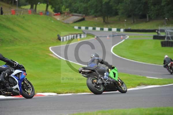 Motorcycle action photographs;cadwell;cadwell park photographs;event digital images;eventdigitalimages;motor racing louth lincolnshire;no limits trackday;peter wileman photography;trackday;trackday digital images;trackday photos