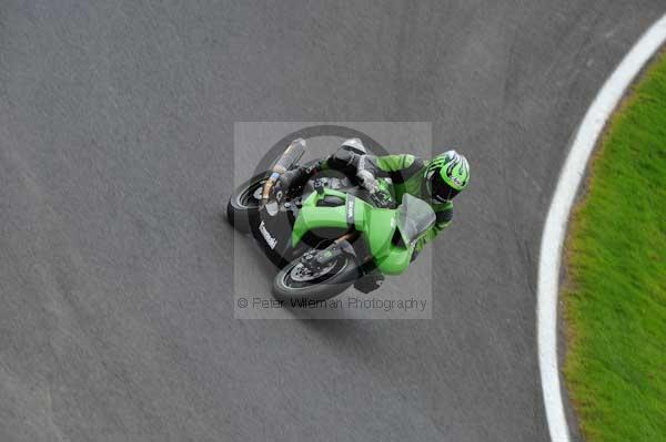 Motorcycle action photographs;cadwell;cadwell park photographs;event digital images;eventdigitalimages;motor racing louth lincolnshire;no limits trackday;peter wileman photography;trackday;trackday digital images;trackday photos