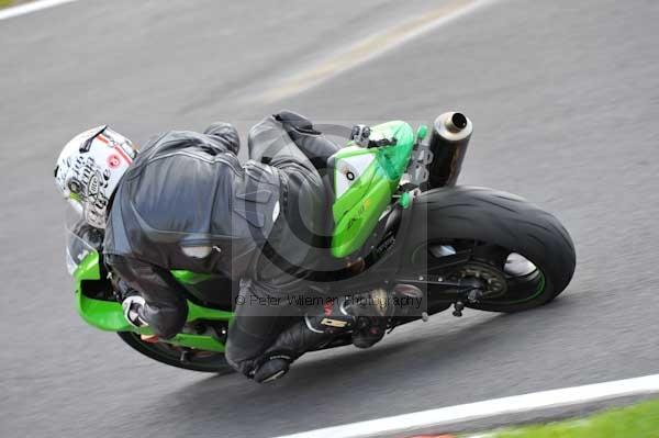 Motorcycle action photographs;cadwell;cadwell park photographs;event digital images;eventdigitalimages;motor racing louth lincolnshire;no limits trackday;peter wileman photography;trackday;trackday digital images;trackday photos