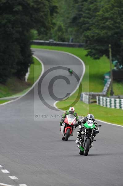 Motorcycle action photographs;cadwell;cadwell park photographs;event digital images;eventdigitalimages;motor racing louth lincolnshire;no limits trackday;peter wileman photography;trackday;trackday digital images;trackday photos