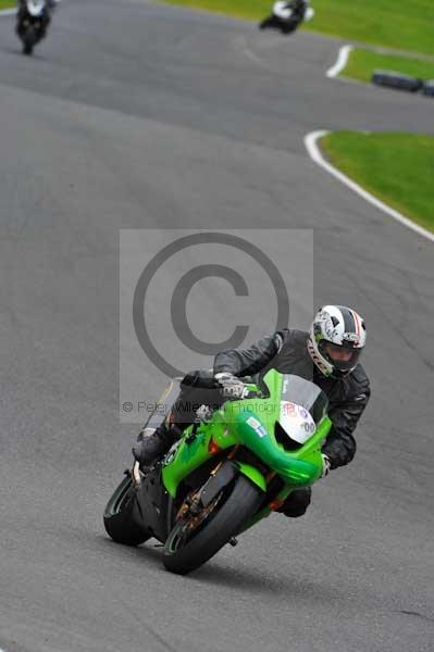 Motorcycle action photographs;cadwell;cadwell park photographs;event digital images;eventdigitalimages;motor racing louth lincolnshire;no limits trackday;peter wileman photography;trackday;trackday digital images;trackday photos