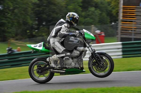 Motorcycle action photographs;cadwell;cadwell park photographs;event digital images;eventdigitalimages;motor racing louth lincolnshire;no limits trackday;peter wileman photography;trackday;trackday digital images;trackday photos