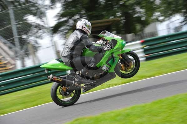 Motorcycle action photographs;cadwell;cadwell park photographs;event digital images;eventdigitalimages;motor racing louth lincolnshire;no limits trackday;peter wileman photography;trackday;trackday digital images;trackday photos