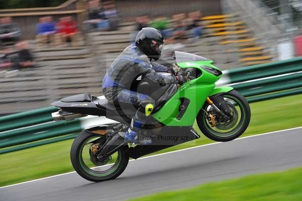 Motorcycle action photographs;cadwell;cadwell park photographs;event digital images;eventdigitalimages;motor racing louth lincolnshire;no limits trackday;peter wileman photography;trackday;trackday digital images;trackday photos
