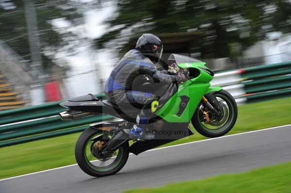 Motorcycle action photographs;cadwell;cadwell park photographs;event digital images;eventdigitalimages;motor racing louth lincolnshire;no limits trackday;peter wileman photography;trackday;trackday digital images;trackday photos