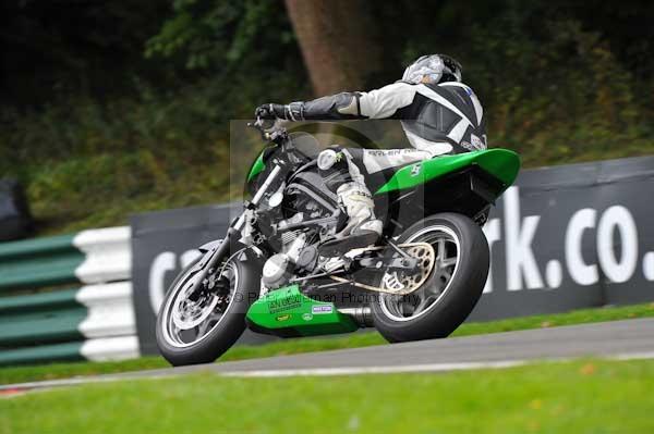 Motorcycle action photographs;cadwell;cadwell park photographs;event digital images;eventdigitalimages;motor racing louth lincolnshire;no limits trackday;peter wileman photography;trackday;trackday digital images;trackday photos