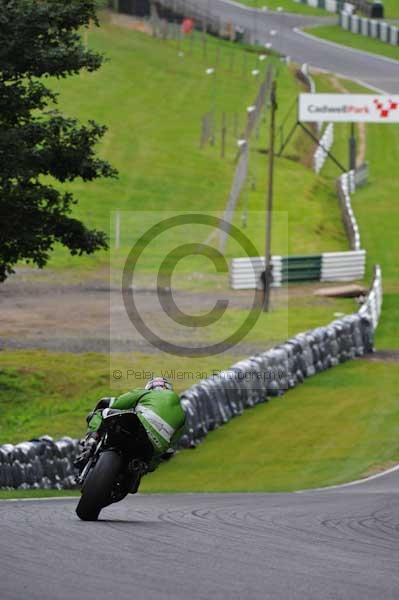 Motorcycle action photographs;cadwell;cadwell park photographs;event digital images;eventdigitalimages;motor racing louth lincolnshire;no limits trackday;peter wileman photography;trackday;trackday digital images;trackday photos