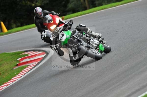 Motorcycle action photographs;cadwell;cadwell park photographs;event digital images;eventdigitalimages;motor racing louth lincolnshire;no limits trackday;peter wileman photography;trackday;trackday digital images;trackday photos