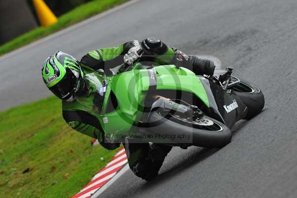 Motorcycle action photographs;cadwell;cadwell park photographs;event digital images;eventdigitalimages;motor racing louth lincolnshire;no limits trackday;peter wileman photography;trackday;trackday digital images;trackday photos