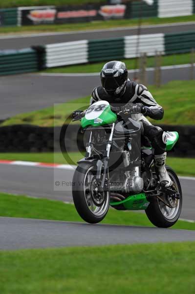Motorcycle action photographs;cadwell;cadwell park photographs;event digital images;eventdigitalimages;motor racing louth lincolnshire;no limits trackday;peter wileman photography;trackday;trackday digital images;trackday photos