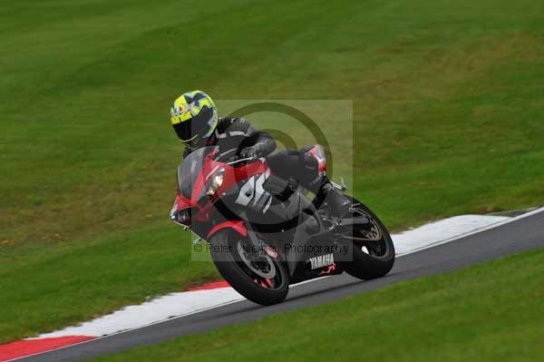 Motorcycle action photographs;cadwell;cadwell park photographs;event digital images;eventdigitalimages;motor racing louth lincolnshire;no limits trackday;peter wileman photography;trackday;trackday digital images;trackday photos
