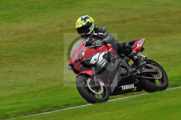 Motorcycle action photographs;cadwell;cadwell park photographs;event digital images;eventdigitalimages;motor racing louth lincolnshire;no limits trackday;peter wileman photography;trackday;trackday digital images;trackday photos