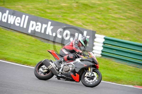 Motorcycle action photographs;cadwell;cadwell park photographs;event digital images;eventdigitalimages;motor racing louth lincolnshire;no limits trackday;peter wileman photography;trackday;trackday digital images;trackday photos