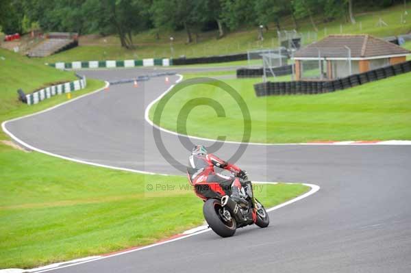 Motorcycle action photographs;cadwell;cadwell park photographs;event digital images;eventdigitalimages;motor racing louth lincolnshire;no limits trackday;peter wileman photography;trackday;trackday digital images;trackday photos