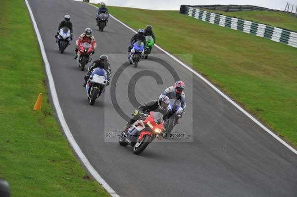 Motorcycle action photographs;cadwell;cadwell park photographs;event digital images;eventdigitalimages;motor racing louth lincolnshire;no limits trackday;peter wileman photography;trackday;trackday digital images;trackday photos