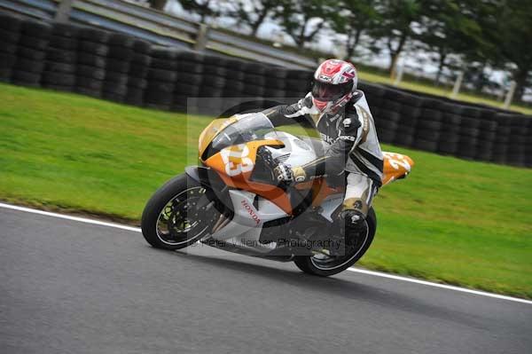 Motorcycle action photographs;cadwell;cadwell park photographs;event digital images;eventdigitalimages;motor racing louth lincolnshire;no limits trackday;peter wileman photography;trackday;trackday digital images;trackday photos