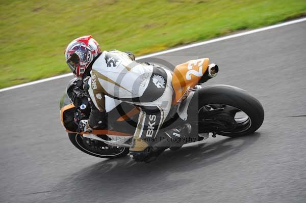 Motorcycle action photographs;cadwell;cadwell park photographs;event digital images;eventdigitalimages;motor racing louth lincolnshire;no limits trackday;peter wileman photography;trackday;trackday digital images;trackday photos