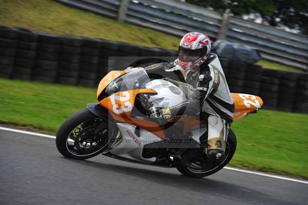 Motorcycle action photographs;cadwell;cadwell park photographs;event digital images;eventdigitalimages;motor racing louth lincolnshire;no limits trackday;peter wileman photography;trackday;trackday digital images;trackday photos