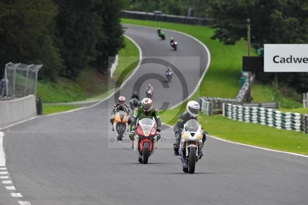 Motorcycle action photographs;cadwell;cadwell park photographs;event digital images;eventdigitalimages;motor racing louth lincolnshire;no limits trackday;peter wileman photography;trackday;trackday digital images;trackday photos