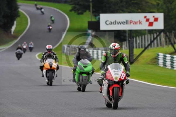 Motorcycle action photographs;cadwell;cadwell park photographs;event digital images;eventdigitalimages;motor racing louth lincolnshire;no limits trackday;peter wileman photography;trackday;trackday digital images;trackday photos
