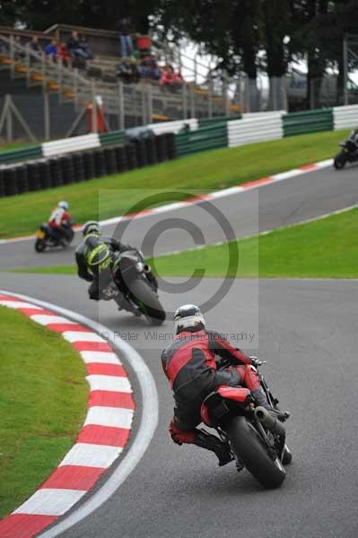Motorcycle action photographs;cadwell;cadwell park photographs;event digital images;eventdigitalimages;motor racing louth lincolnshire;no limits trackday;peter wileman photography;trackday;trackday digital images;trackday photos