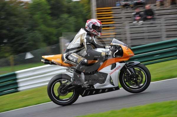Motorcycle action photographs;cadwell;cadwell park photographs;event digital images;eventdigitalimages;motor racing louth lincolnshire;no limits trackday;peter wileman photography;trackday;trackday digital images;trackday photos