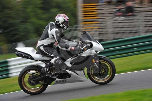 Motorcycle action photographs;cadwell;cadwell park photographs;event digital images;eventdigitalimages;motor racing louth lincolnshire;no limits trackday;peter wileman photography;trackday;trackday digital images;trackday photos