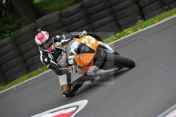 Motorcycle action photographs;cadwell;cadwell park photographs;event digital images;eventdigitalimages;motor racing louth lincolnshire;no limits trackday;peter wileman photography;trackday;trackday digital images;trackday photos