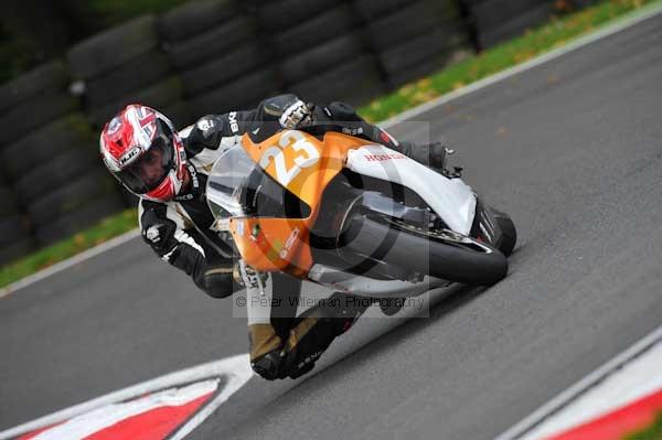 Motorcycle action photographs;cadwell;cadwell park photographs;event digital images;eventdigitalimages;motor racing louth lincolnshire;no limits trackday;peter wileman photography;trackday;trackday digital images;trackday photos