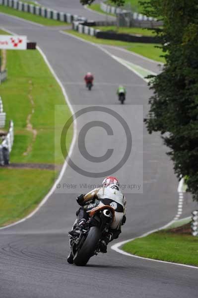 Motorcycle action photographs;cadwell;cadwell park photographs;event digital images;eventdigitalimages;motor racing louth lincolnshire;no limits trackday;peter wileman photography;trackday;trackday digital images;trackday photos