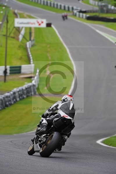 Motorcycle action photographs;cadwell;cadwell park photographs;event digital images;eventdigitalimages;motor racing louth lincolnshire;no limits trackday;peter wileman photography;trackday;trackday digital images;trackday photos