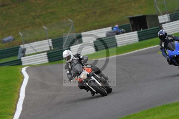 Motorcycle action photographs;cadwell;cadwell park photographs;event digital images;eventdigitalimages;motor racing louth lincolnshire;no limits trackday;peter wileman photography;trackday;trackday digital images;trackday photos