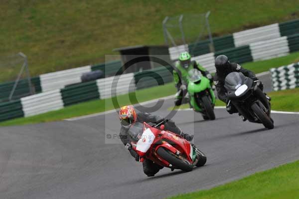 Motorcycle action photographs;cadwell;cadwell park photographs;event digital images;eventdigitalimages;motor racing louth lincolnshire;no limits trackday;peter wileman photography;trackday;trackday digital images;trackday photos