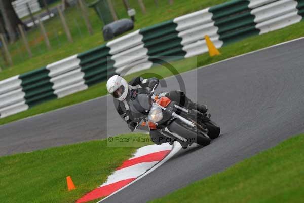 Motorcycle action photographs;cadwell;cadwell park photographs;event digital images;eventdigitalimages;motor racing louth lincolnshire;no limits trackday;peter wileman photography;trackday;trackday digital images;trackday photos