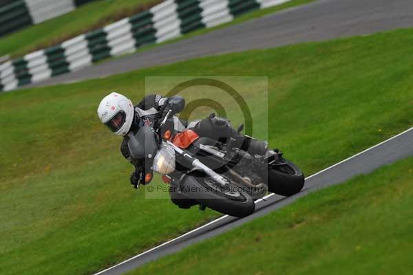 Motorcycle action photographs;cadwell;cadwell park photographs;event digital images;eventdigitalimages;motor racing louth lincolnshire;no limits trackday;peter wileman photography;trackday;trackday digital images;trackday photos