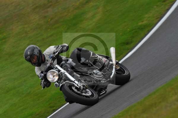 Motorcycle action photographs;cadwell;cadwell park photographs;event digital images;eventdigitalimages;motor racing louth lincolnshire;no limits trackday;peter wileman photography;trackday;trackday digital images;trackday photos