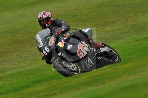 Motorcycle action photographs;cadwell;cadwell park photographs;event digital images;eventdigitalimages;motor racing louth lincolnshire;no limits trackday;peter wileman photography;trackday;trackday digital images;trackday photos