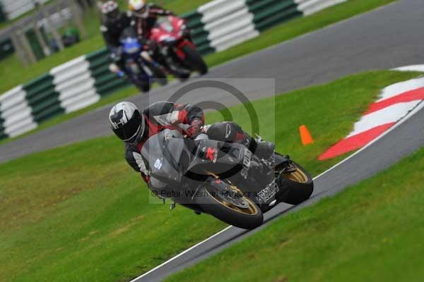 Motorcycle action photographs;cadwell;cadwell park photographs;event digital images;eventdigitalimages;motor racing louth lincolnshire;no limits trackday;peter wileman photography;trackday;trackday digital images;trackday photos
