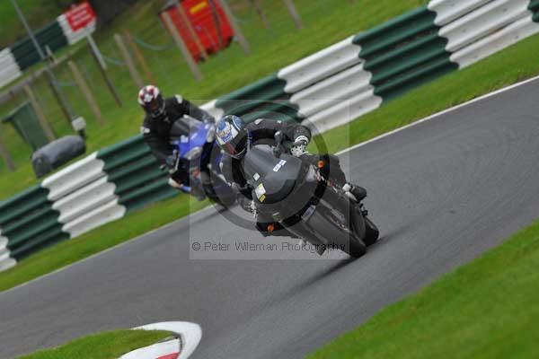 Motorcycle action photographs;cadwell;cadwell park photographs;event digital images;eventdigitalimages;motor racing louth lincolnshire;no limits trackday;peter wileman photography;trackday;trackday digital images;trackday photos